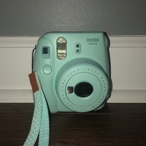 Fujifilm Instax Mini 9 Instant Camera - Ice Blue